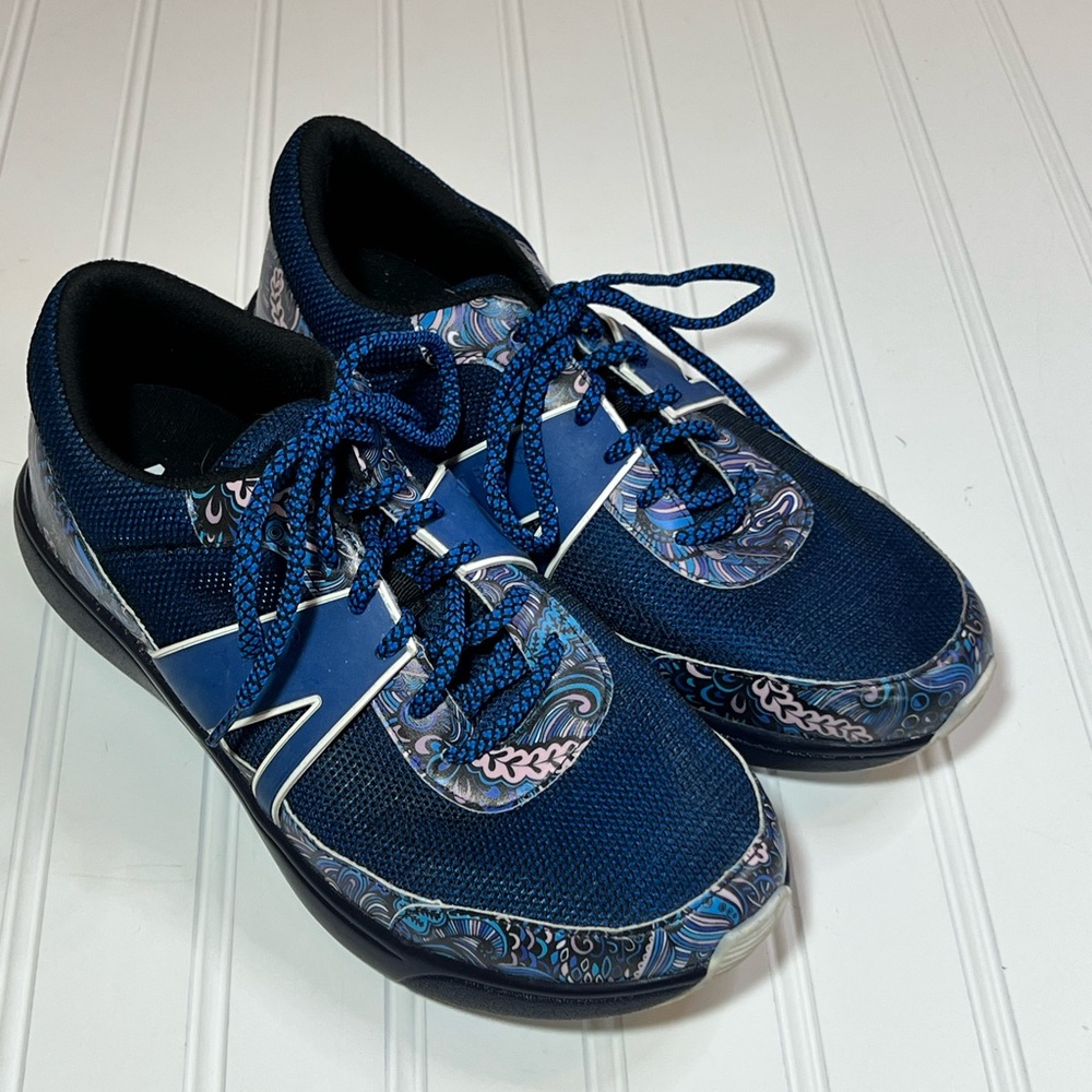 Alegria Traq Qarma Walking Sneakers Size 39 8-8.5 Wild Child Blue Pattern View 2